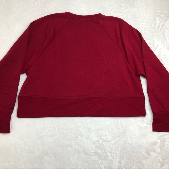 Nike Cropped Versa Dri-Fit Crew Neck Sweatshirt, Embossed Logo, Red, Size M - Picture 3 of 9